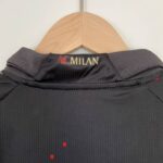 camiseta ac milán niño 2023 cuello anterior