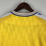 camiseta cadiz 2024 cuello anterior