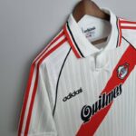 camiseta river plate 1996 pecho lateral camiseta river plate 1996 pecho lateral
