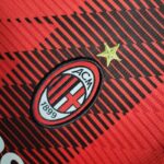 ac milan camiseta 2024 escudo