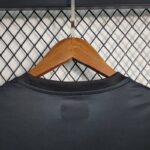 camiseta negra napoli cuello anterior