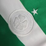 camiseta celtic fc escudo