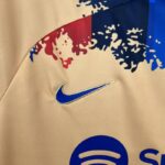 camiseta especial barcelona logo nike camiseta especial barcelona logo nike