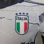 segunda equipacion italia escudo segunda equipacion italia escudo