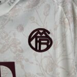 tercera equipacion bayern munich escudo tercera equipacion bayern munich escudo
