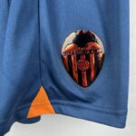 valencia camiseta azul y pantalon corto escudo valencia camiseta azul y pantalon corto escudo