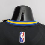 camiseta golden state warriors negra edicion mexicana cuello anterior