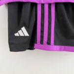 pantalon corto y camiseta bayern munich negra pantalon corto y camiseta bayern munich negra