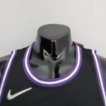 camiseta kings negra city cuello redondo con borde morados y blanco con el logo nike camiseta kings negra city cuello redondo con borde morados y blanco con el logo nike