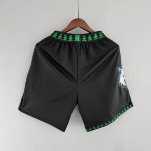 pantalon corto timberwolves retro parte trasera con la cintura de diseño de arboles verdes y en la basta