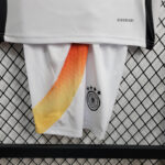 alemania kit 2024 pantalon corto escudo
