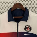 chaqueta reversible del real madrid blanco y negro cuello frontal reversible