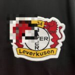 segunda equipacion leverkusen 2024 escudo segunda equipacion leverkusen 2024 escudo