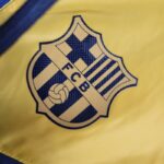 cortavientos barcelona escudo cortavientos barcelona escudo