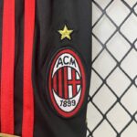 kit hace milan 2006 escudo pantalon corto