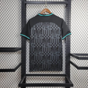liverpool camiseta negra espalda