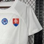 CAMISETA ESLOVAQUIA SEGUNDA EQUIPACION 24 25 ESCUDO