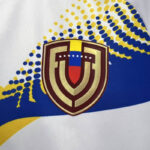 CAMISETA VENEZUELA 24 COPA AMERICA PRIMERA EQUIPACION ESCUDO