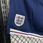 PANTALON CORTO INGLATERRA PRIMERA EQUIPACIÓN 24 25 ESCUDO