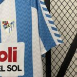 camiseta malaga aniversario 120 manga