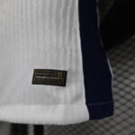 camiseta tottenham 2025 etiqueta