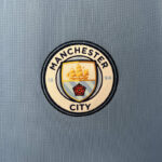 CAMISETA MANCHESTER CITY PRIMERA EQUIPACION 24 25 ESCUDO