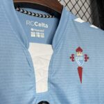 CAMISETA CELTA DE VIGO PRIMERA EQUIPACION 24 25 ESCUDO CAMISETA CELTA DE VIGO PRIMERA EQUIPACION 24 25 ESCUDO
