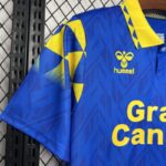 Camiseta-segunda-equipacion-palmas-2024-2025-puño-derecho