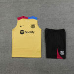Conjunto de Entrenamiento Barcelona amarillo portada