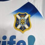 Tenerige hummel escudo 2024-2025 Tenerige hummel escudo 2024-2025