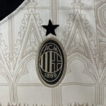 edicion-especial-AC-milan-para-niños-2024-2025-escudo 2