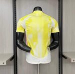 Camiseta-segunda-equipacion-juventus-version-jugador-2024-2025-parte-trasera Camiseta-segunda-equipacion-juventus-version-jugador-2024-2025-parte-trasera