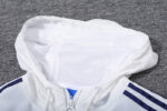 Chaqueta Gabardina Real Madrid Blanco-Azul capucha