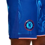 pantalon-corto-chelsea-primera-equipacion-2024-2025-escudo