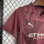 Conjunto Niño Manchester City Tercera Equipacion 2024-2025 puño Conjunto Niño Manchester City Tercera Equipacion 2024-2025 puño