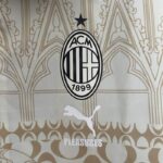 Cortaviento Reversible AC Milan 2024-2025 logo