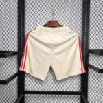 Pantalón Corto Bayern Múnich Segunda Equipacion 2024-2025 parte trasera Pantalón Corto Bayern Múnich Segunda Equipacion 2024-2025 parte trasera