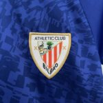 athletic-bilbao-conjunto-niño-segunda-equipacion-2024-2025-escudo-camiseta