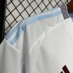 camiseta-aston-villa-segunda-equipacion-2024-2025-puño-derecho