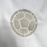 camiseta-colombia-edicion-especial-100-centenario-2024-2025-escudo