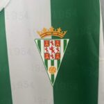 camiseta-cordoba-primera-equipacion-2024-2025-escudo