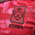 camiseta-corea-del-sur-primera-equipacion-version-jugador-2024-2025-escudo camiseta-corea-del-sur-primera-equipacion-version-jugador-2024-2025-escudo