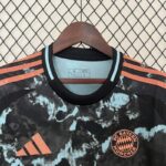 Camiseta Bayern Munich Segunda Equipacion 2024-2025 pecho Camiseta Bayern Munich Segunda Equipacion 2024-2025 pecho