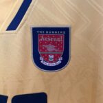 Camiseta Retro Arsenal Segunda Equipacion 1996-1997 logo