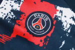 Conjunto-chandal-psg-inyección-de-tinta-azul-zafiro-2024-2025-escudo
