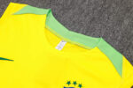 Conjunto de Entrenamiento Brasil Amarillo 2024-2025 cuello