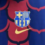 Cortaviento Reversible FC Barcelona Rojo Azul 2024-2025 logo reverso