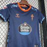 conjunto-niño-celta-de-vigo-segunda-equipacion-2024-2025-pecho conjunto-niño-celta-de-vigo-segunda-equipacion-2024-2025-pecho