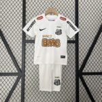 conjunto-niño-santos-primera-equipacion-2011-2012 conjunto-niño-santos-primera-equipacion-2011-2012