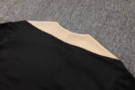 Chandal FC Barcelona Negro 2024-2025 cuello anterior